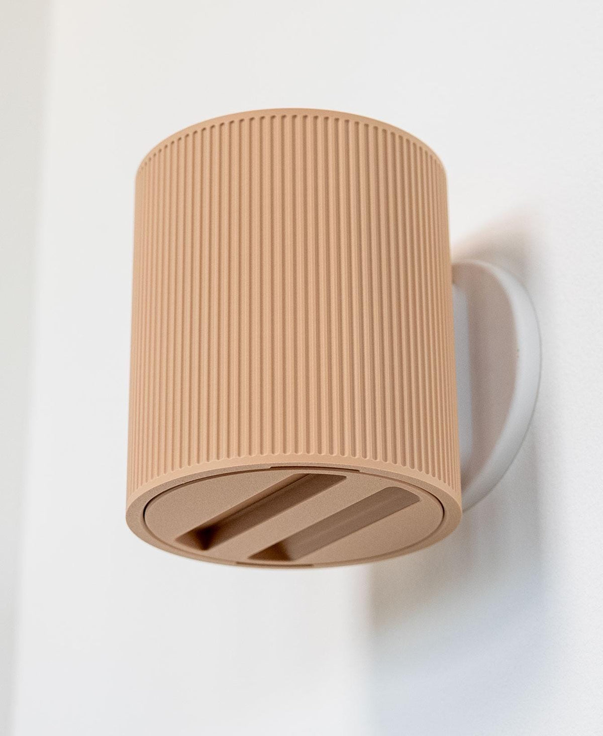 Vægplantepotte Ribbed – 3M Command Strips, skruer eller IKEA SKÅDIS