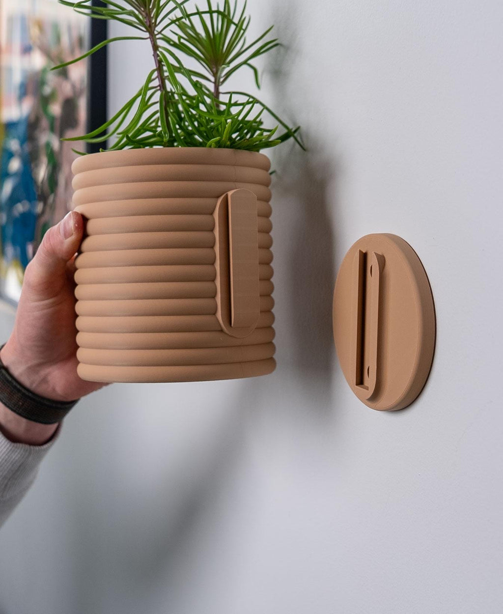 Vægplantepotte Poppy – 3M Command Strips, skruer eller IKEA SKÅDIS