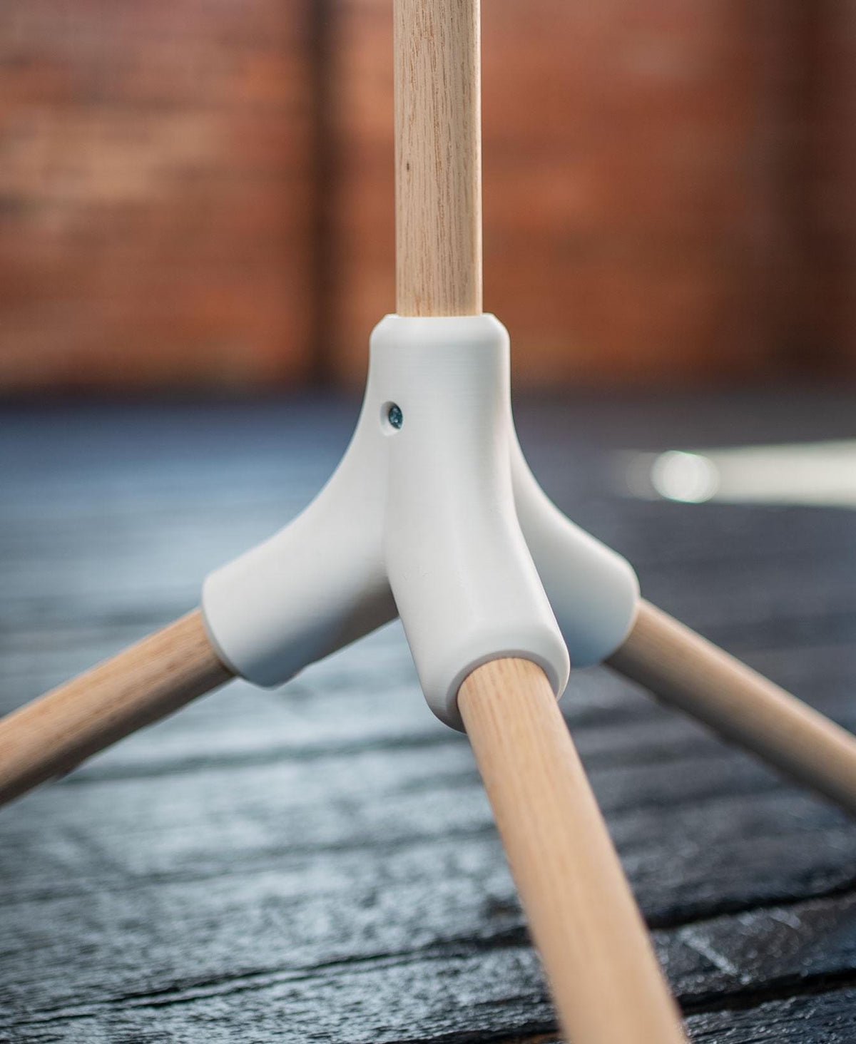 Modulært lodret plantestativ med 3–4 potter – eg eller bøg